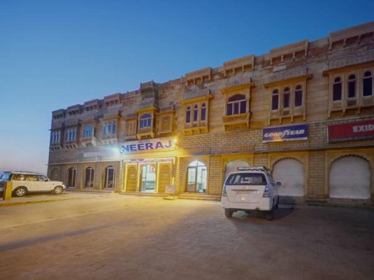 Hotel Neeraj ไจซัลเมอร์ ภายนอก รูปภาพ